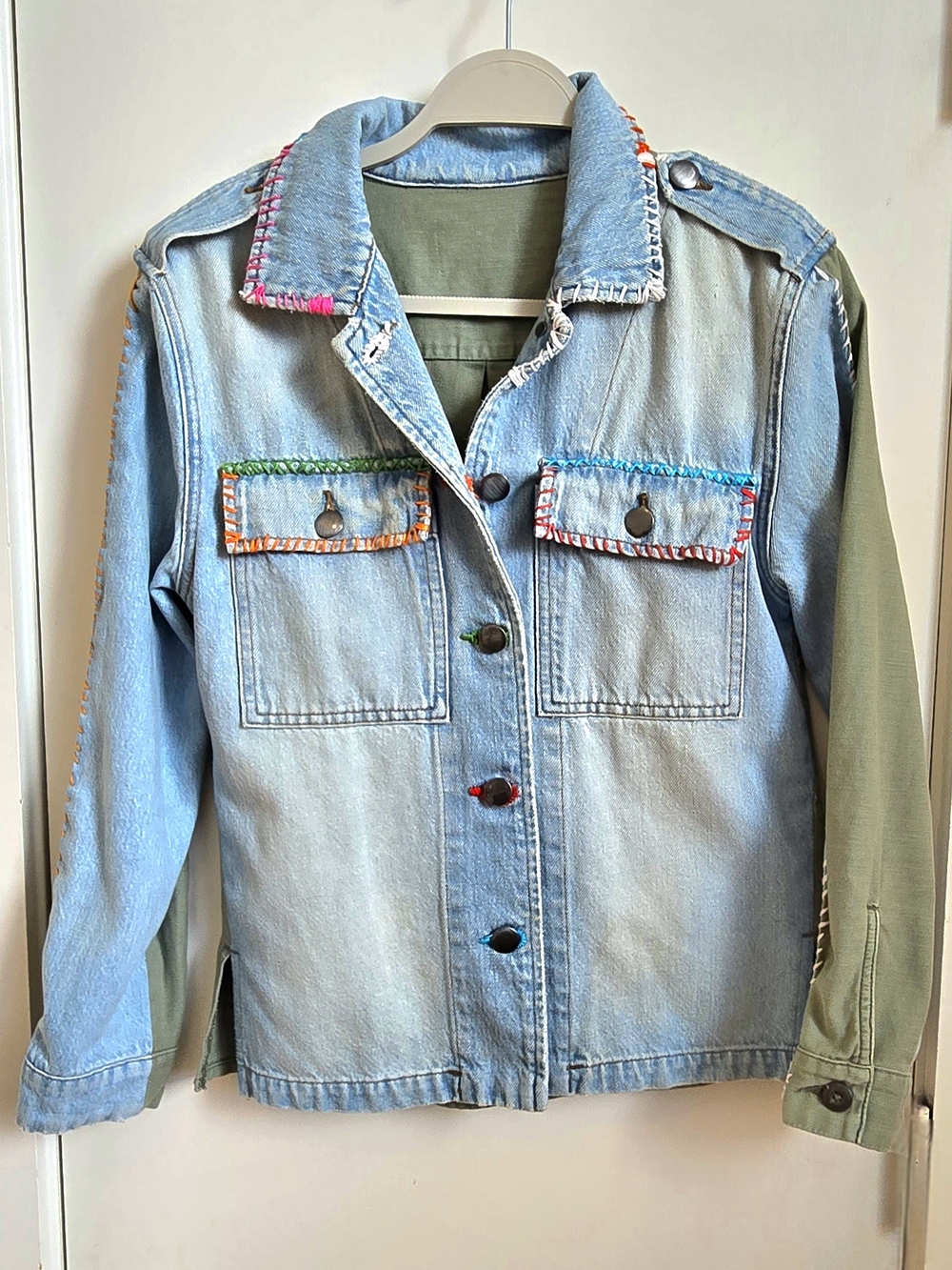 Frame Denim Light Wash Mixed-Media Denim Jacket with Olive Sleeve & Back
